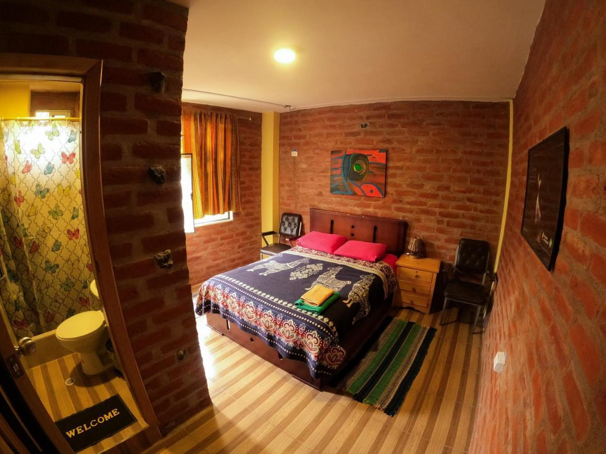 Hostal La Casa Amarilla City Баньос Экстерьер фото