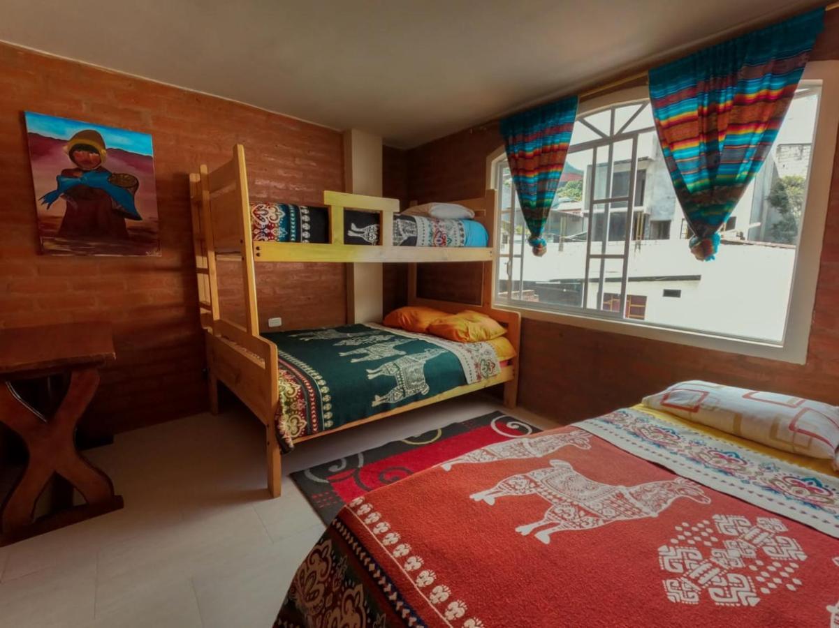 Hostal La Casa Amarilla City Баньос Экстерьер фото