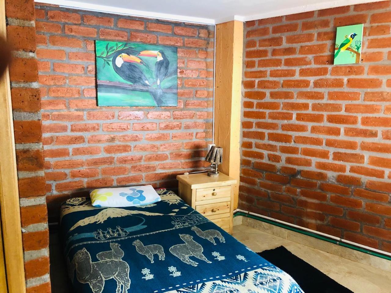 Hostal La Casa Amarilla City Баньос Экстерьер фото