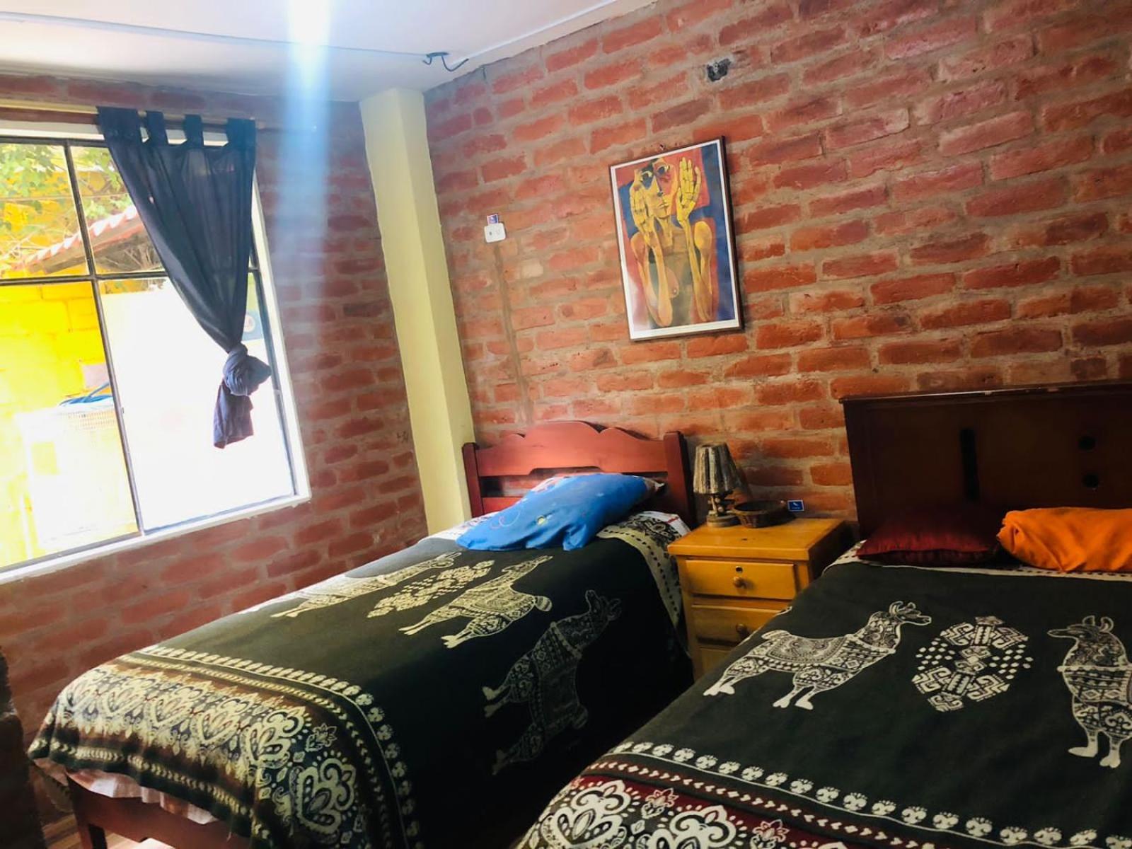 Hostal La Casa Amarilla City Баньос Экстерьер фото