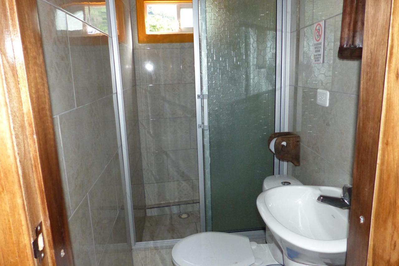 Hostal La Casa Amarilla City Баньос Экстерьер фото